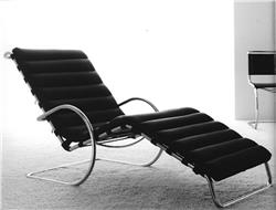 mies van der rohe adjustable chaise lounge