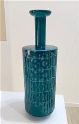 BETHAN LAURA WOOD vase C