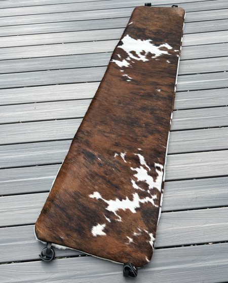 le corbusier chaise lounge cow fur pad tricolor P207TRI-010 SOLD