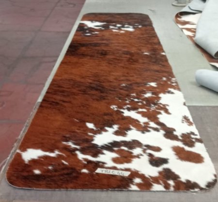 le corbusier chaise lounge cow fur pad tricolor TRI-44 SOLD