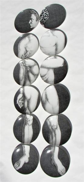 ADAMO BLACK AND WHITE 12 PLATE SET